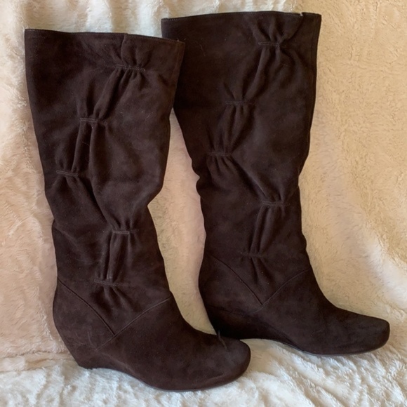Kenneth Cole REACTION Women's Forever Real Suede Brown Wedge Boot sz 10 - Picture 3 of 13